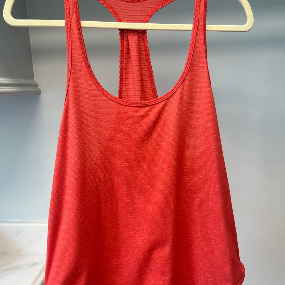 Lululemon orange tank